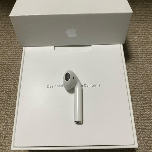 Apple(アップル)のエアーポッズ AirPods 第一世代 L 左耳のみ スマホ/家電/カメラのオーディオ機器(ヘッドフォン/イヤフォン)の商品写真