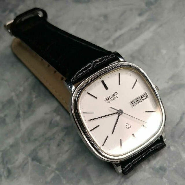 SEIKO アナログ腕時計8223-5120