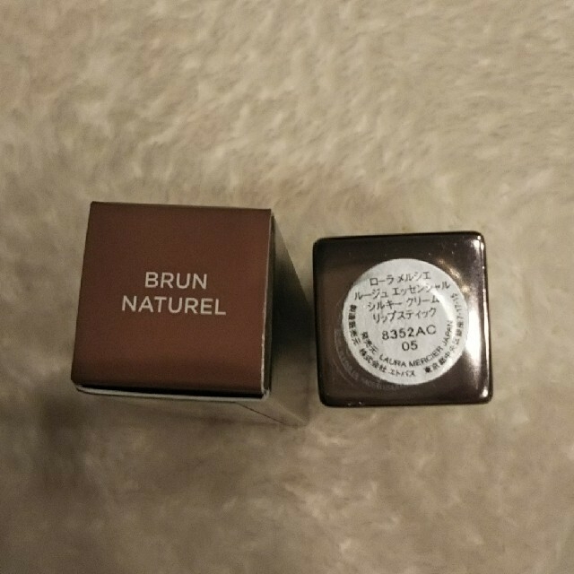 laura mercier(ローラメルシエ)の最終値下げ！ローラメルシエ リップ 05ブランナチュレル コスメ/美容のベースメイク/化粧品(口紅)の商品写真