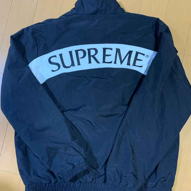 Supreme(シュプリーム)の17AW Supreme Arc Track Jacket シュプリーム  メンズのジャケット/アウター(ナイロンジャケット)の商品写真