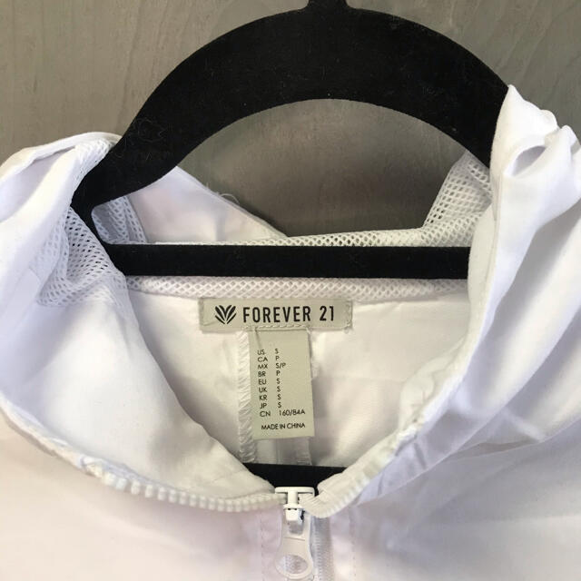 FOREVER 21(フォーエバートゥエンティーワン)の【Forever21】ウィンドブレーカー スポーツ/アウトドアの野球(ウェア)の商品写真