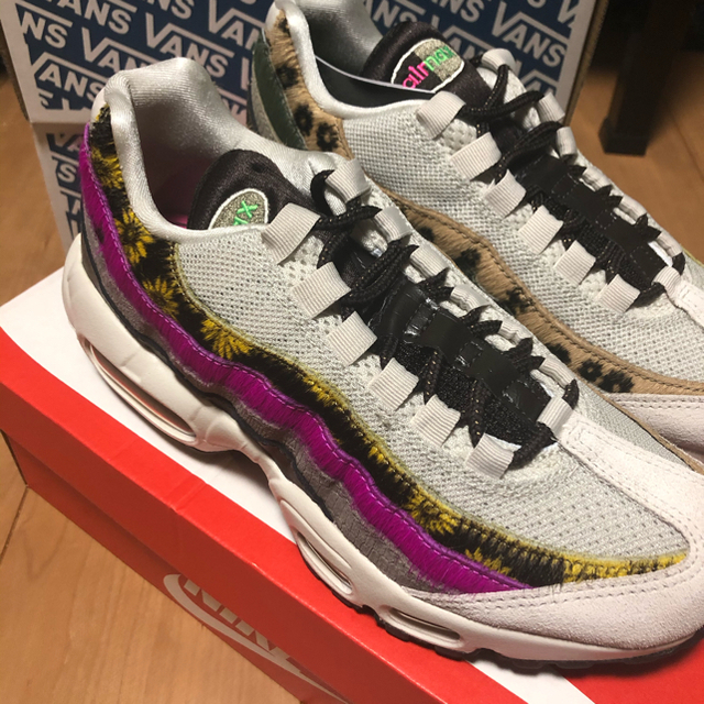 NIKE(ナイキ)の24.5cm NIKE WMNS AIR MAX 95 PRM  レディースの靴/シューズ(スニーカー)の商品写真