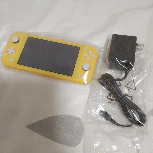 携帯用ゲーム機本体Nintendo Switch Lite あつまれどうぶつの森　美品セット