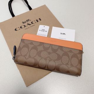 コーチ(COACH)の新品　最新モデル　COACH  長財布　人気　カーキ×オレンジ(長財布)