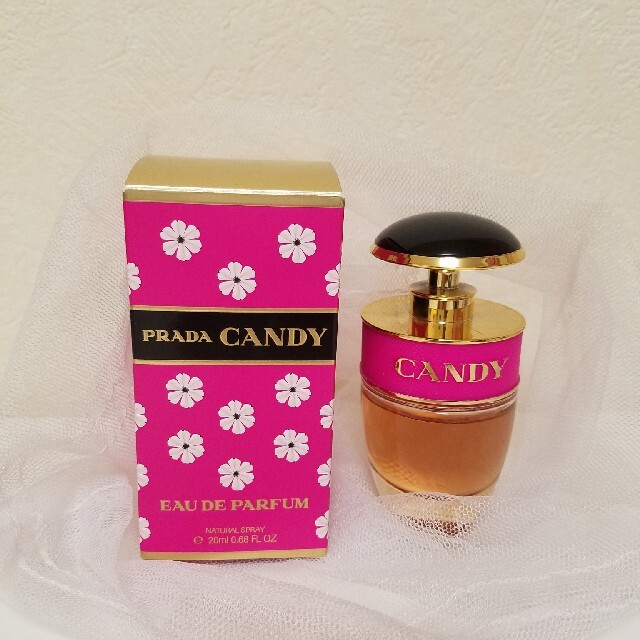 PRADA(プラダ)のPRADA  CANDY コスメ/美容の香水(香水(女性用))の商品写真