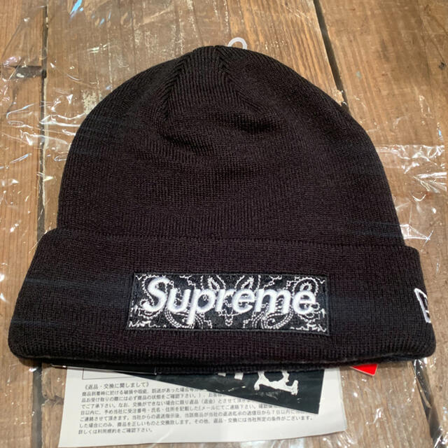 Supreme(シュプリーム)のSupreme New Era® Bandana Box Logo Beanie メンズの帽子(ニット帽/ビーニー)の商品写真