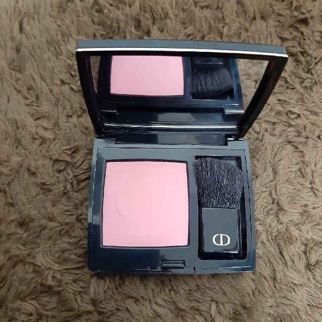 Dior - Dior ルージュブラッシュ 475 ROSE CAPRICEの通販 by Dior - Dior ルージュブラッシュ 475 ROSE CAPRICEの通販 by