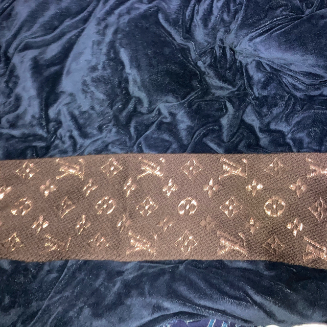 LOUIS VUITTON(ルイヴィトン)のルイヴィトン　マフラー　 レディースのファッション小物(マフラー/ショール)の商品写真