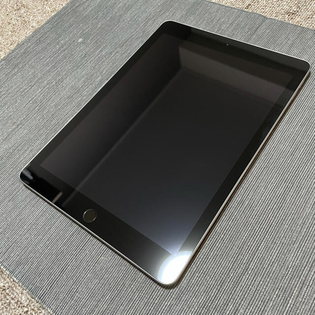 iPad Wi-Fi 32GB スペースシルバー(第6世代)No.2 | www