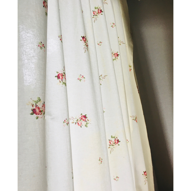 日本最大のブランド ローラアシュレイ花柄カーテン カーテン 
