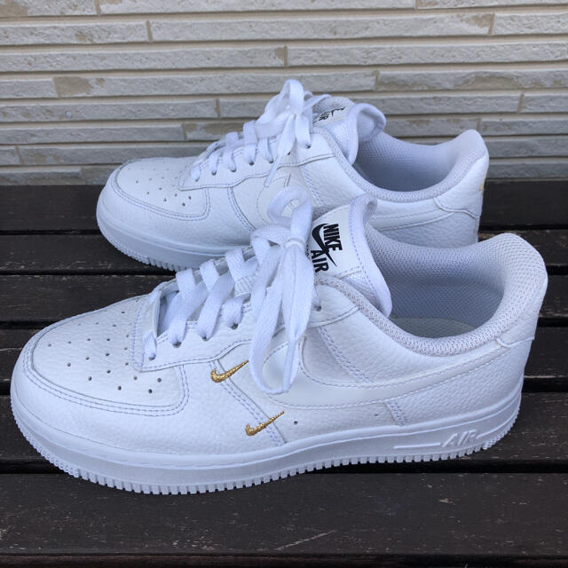 Nike 人気 Nike Wmns Air Force ナイキ ウィメンズ エア フォースの通販 By ゆう S Shop ナイキならラクマ