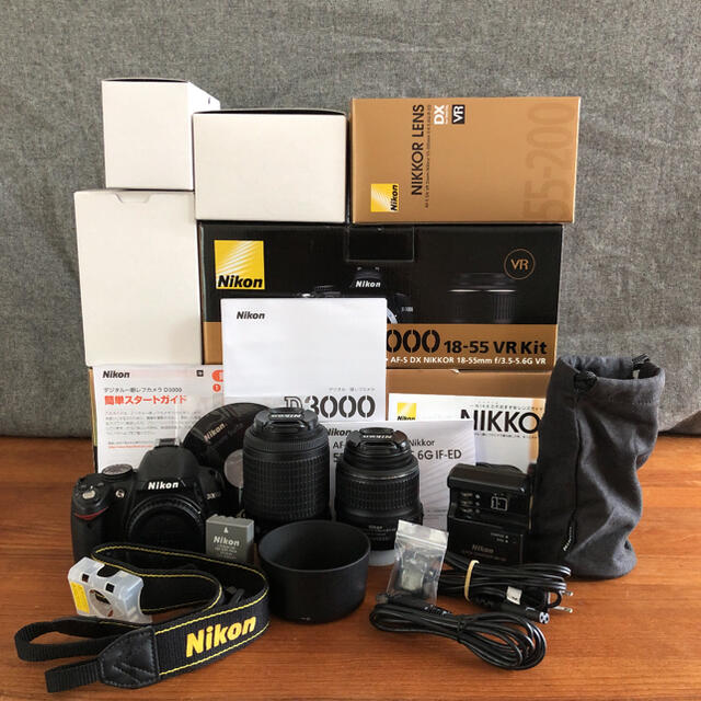 【あす楽対応】 Nikon D3000 ダブルズームキット スピードライト付き デジタルカメラ 【あす楽対応】 Nikon D3000 ダブルズームキット スピードライト付き デジタルカメラ