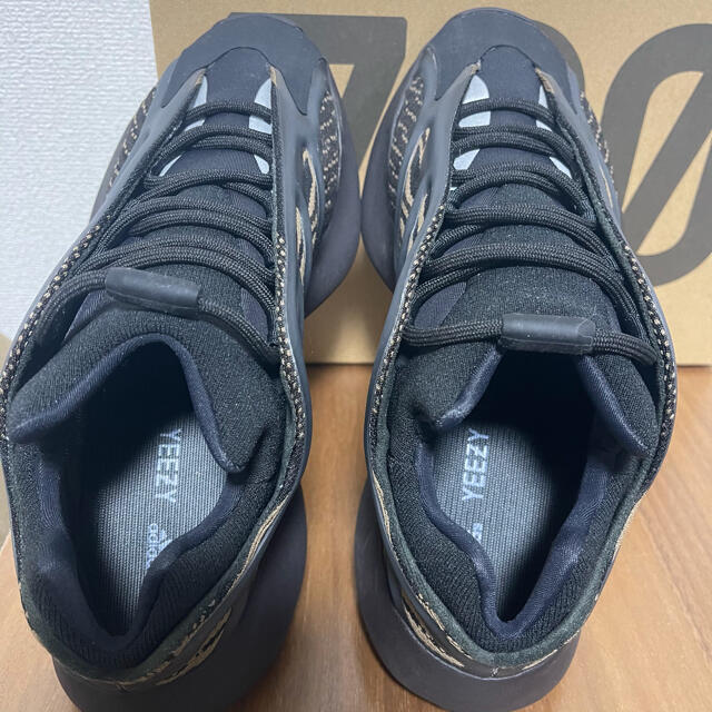 adidas yeezy boost 700V3 CLAY BROWN 26.5