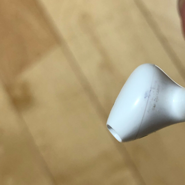 AirPods Apple 純正   シール付き 2