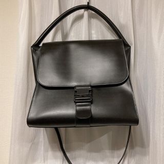 ズッカ(ZUCCa)のお値下げ　zucca バックルバッグ　ラージ　BLACK(ショルダーバッグ)