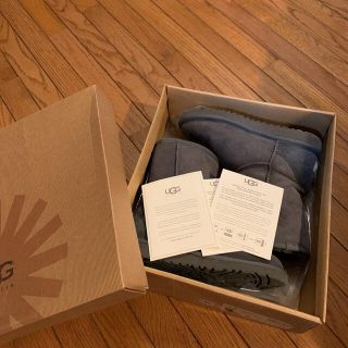 アグ(UGG)のUGG US5 グレー　ムートンブーツ(ブーツ)