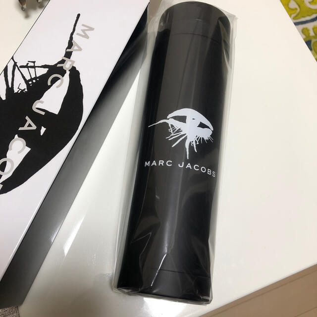 MARC JACOBS(マークジェイコブス)のマークジェイコブス　ノベルティ  タンブラー　ステンレスボトル　魔法瓶　水筒 インテリア/住まい/日用品のキッチン/食器(その他)の商品写真