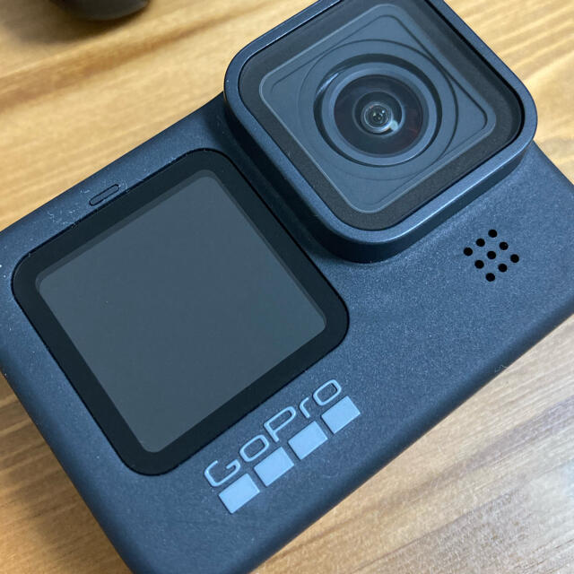 GoPro(ゴープロ)のGoPro HERO9 Black 本体美品 予備バッテリーその他付属品多数 スマホ/家電/カメラのカメラ(ビデオカメラ)の商品写真