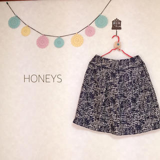 ハニーズ(HONEYS)のhoneys シンプルフレアスカート(ひざ丈スカート)