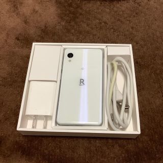 ラクテン(Rakuten)のRakuten mini ホワイト(スマートフォン本体)