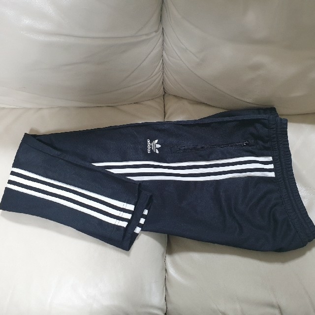 adidas(アディダス)の試着のみ アディダス オリジナルスBECKENBAUER TRACK PANTS メンズのトップス(ジャージ)の商品写真