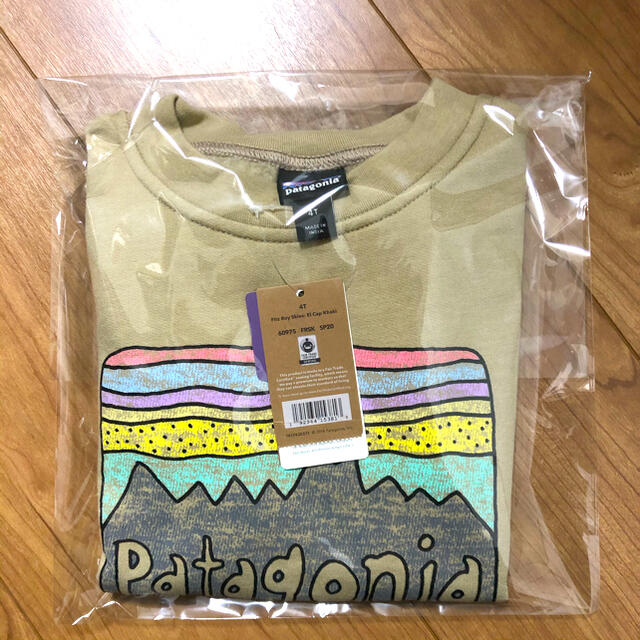 patagonia(パタゴニア)の100サイズ【新品】Patagonia ベビー ライトウェイト スウェット キッズ/ベビー/マタニティのキッズ服女の子用(90cm~)(その他)の商品写真