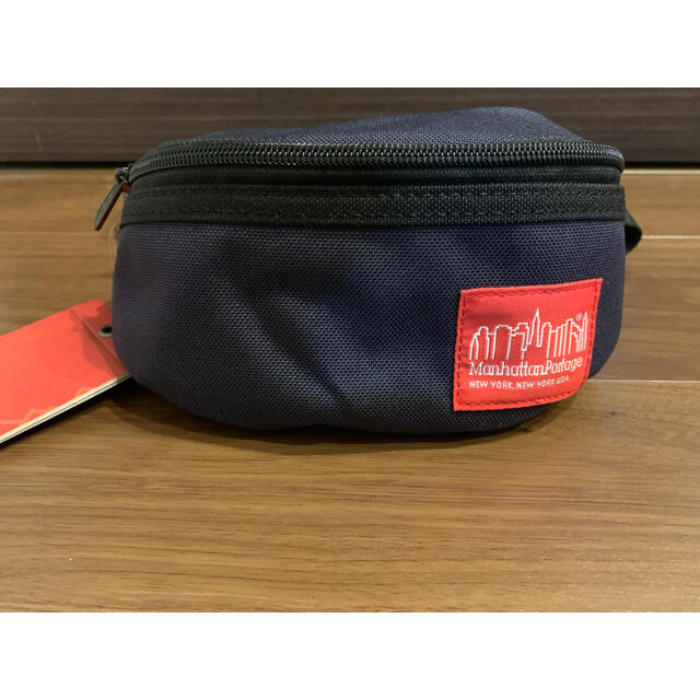 Manhattan Portage(マンハッタンポーテージ)のマンハッタンポーテージ ミニ ウエストポーチ ショルダーバッグ ネイビー メンズのバッグ(ショルダーバッグ)の商品写真