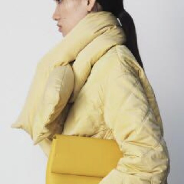 新品タグ付　ノーカラーAラインキルティングジャケット　黄色　Mila Owenレディース