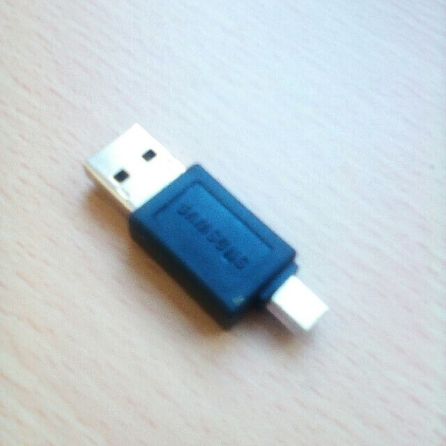 SAMSUNG(サムスン)のmini USB2.0 Type-B　変換アダプタ　SUMSUNG　サムスン スマホ/家電/カメラのPC/タブレット(PC周辺機器)の商品写真