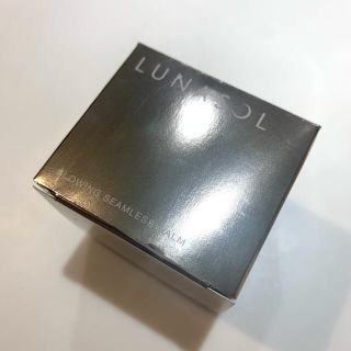 ルナソル(LUNASOL)の新品未使用　ルナソル　グロウイングシームレスバーム　　OC02(ファンデーション)