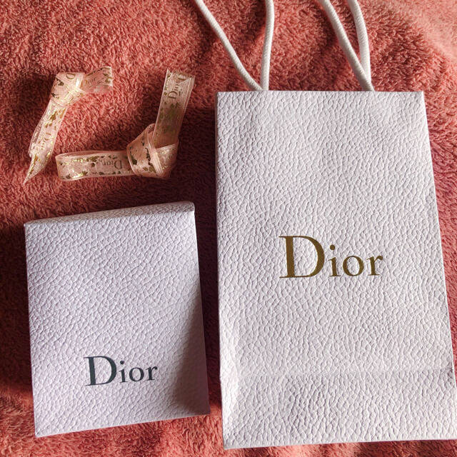 Dior(ディオール)のDior インテリア/住まい/日用品のオフィス用品(ラッピング/包装)の商品写真