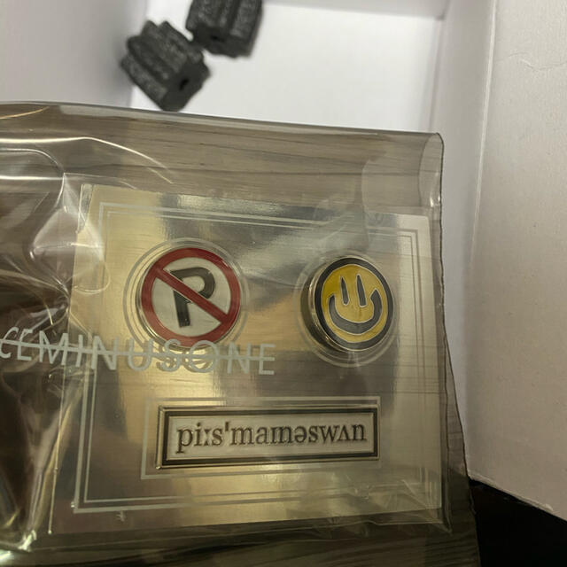 PEACEMINUSONE(ピースマイナスワン)のPeaceminusone  PIN SET #1 メンズのファッション小物(その他)の商品写真