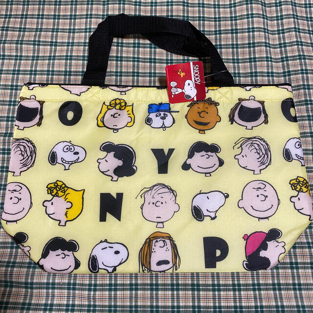 PEANUTS(ピーナッツ)のPEANUTS /SNOOPY / 保冷ができる クーラーバック レディースのバッグ(トートバッグ)の商品写真