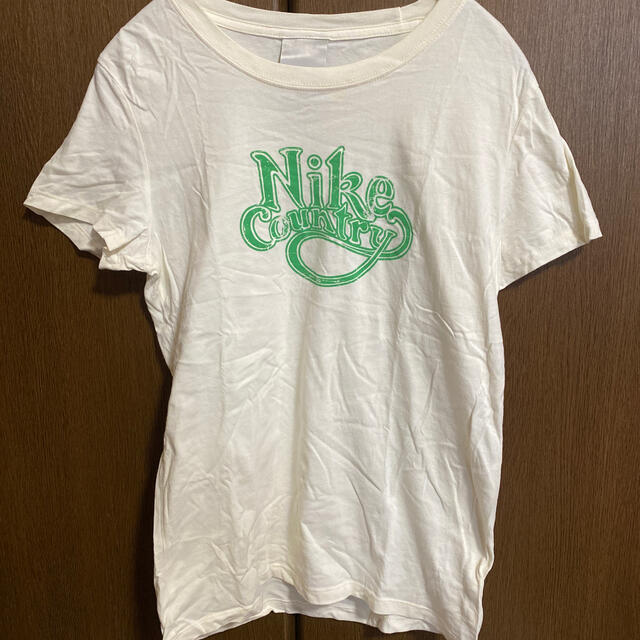 NIKE(ナイキ)のNIKE レディースＴシャツ レディースのトップス(Tシャツ(半袖/袖なし))の商品写真