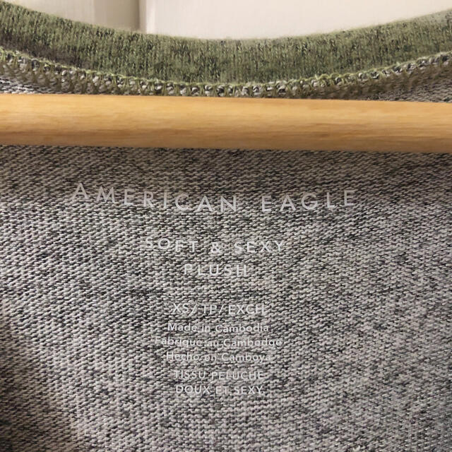 American Eagle(アメリカンイーグル)の＊美品＊アメリカンイーグル 迷彩柄ロンT レディースのトップス(Tシャツ(長袖/七分))の商品写真