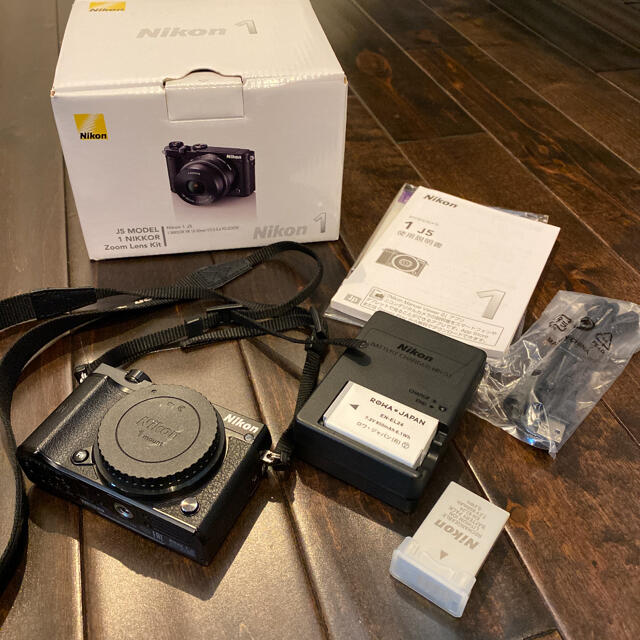 Nikon 1 J5 ボディ ブラック-