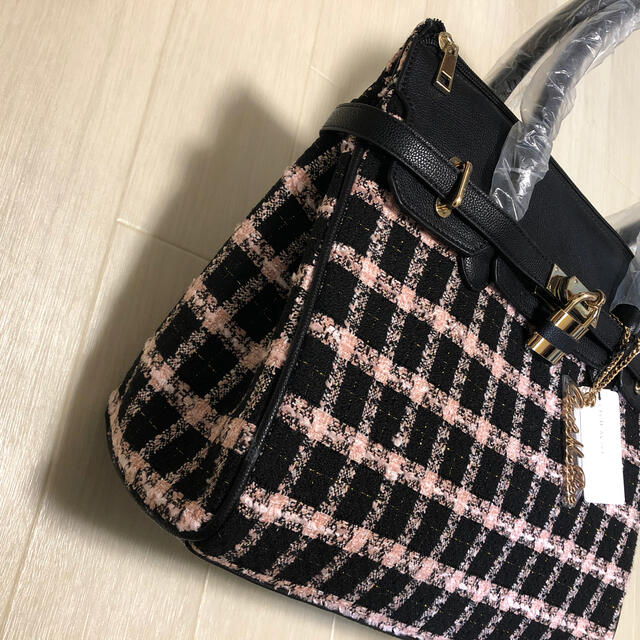 CECIL McBEE(セシルマクビー)のCECIL Mc BEE セシルマクビー ハンドバッグ 秋冬用 レディースのバッグ(ハンドバッグ)の商品写真