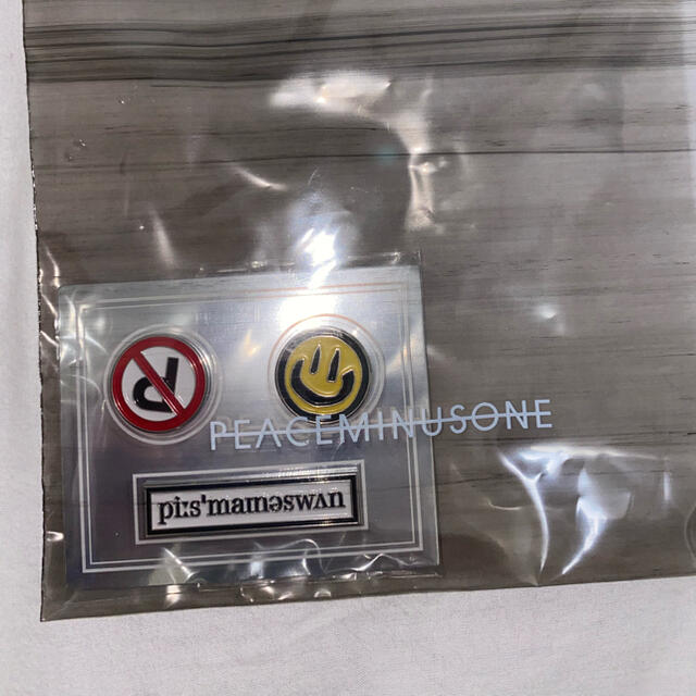 PEACEMINUSONE(ピースマイナスワン)のPeaceminusone  PIN SET #1  メンズのファッション小物(その他)の商品写真