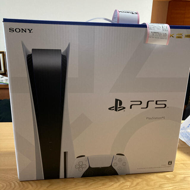 SONY(ソニー)のSONY PlayStation5 CFI-1000A01 エンタメ/ホビーのゲームソフト/ゲーム機本体(家庭用ゲーム機本体)の商品写真