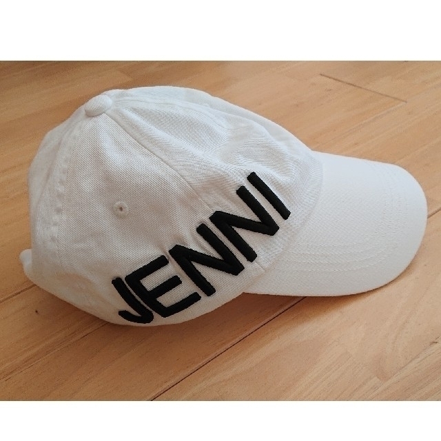 JENNI(ジェニィ)のJENNI ジェニイ 帽子 キャップ 白 ５６～５８㎝ キッズ/ベビー/マタニティのこども用ファッション小物(帽子)の商品写真