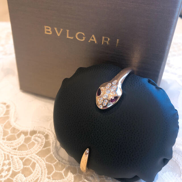 BVLGARI(ブルガリ)のさりゅさま専用BVLGARI セルペンティ レディースのアクセサリー(ブレスレット/バングル)の商品写真