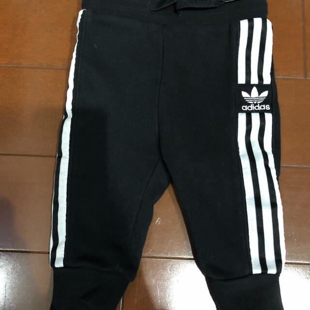 adidas(アディダス)のアディダス　ジャージ　セットアップ キッズ/ベビー/マタニティのベビー服(~85cm)(その他)の商品写真