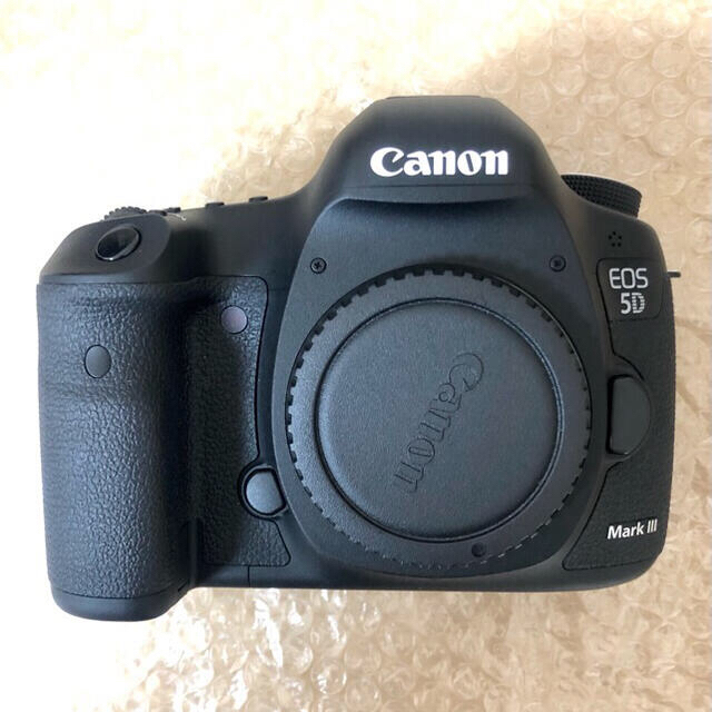 Canon(キヤノン)のCanon EOS 5D Mark III  ボディーのみ 極美品  スマホ/家電/カメラのカメラ(デジタル一眼)の商品写真