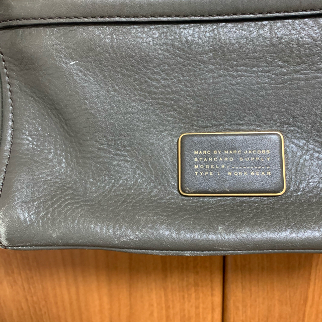 MARC BY MARC JACOBS(マークバイマークジェイコブス)のMARC BY MARC JACOBS Third Rail ハンドバッグ レディースのバッグ(ショルダーバッグ)の商品写真