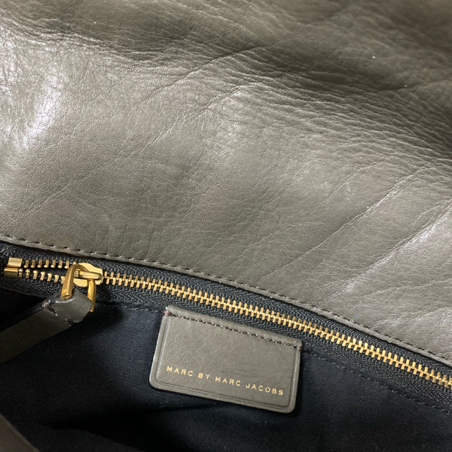 MARC BY MARC JACOBS(マークバイマークジェイコブス)のMARC BY MARC JACOBS Third Rail ハンドバッグ レディースのバッグ(ショルダーバッグ)の商品写真