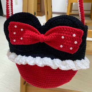 ハンドメイド　毛糸手編みバッグ　(バッグ)