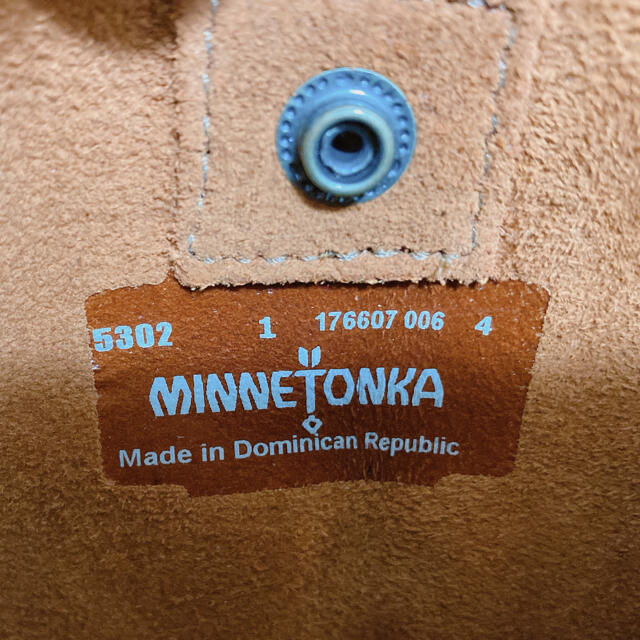 Minnetonka(ミネトンカ)の【MINNETONKA】フリンジ ミニ バッグ  レディースのバッグ(ショルダーバッグ)の商品写真