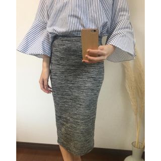 ザラ(ZARA)の本日限定値下げ！ZARA ひざ下丈 タイトスカート Mサイズ グレー(ひざ丈スカート)