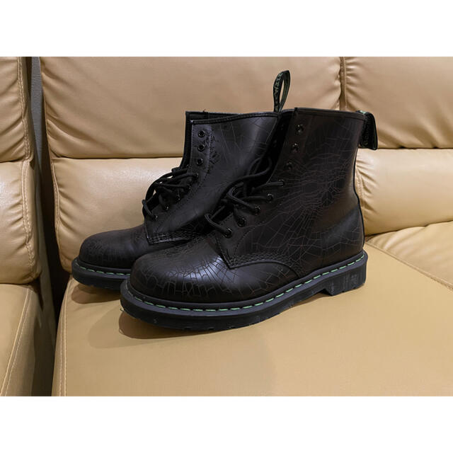 Dr.Martens SKULL WEB 8ホールブーツ