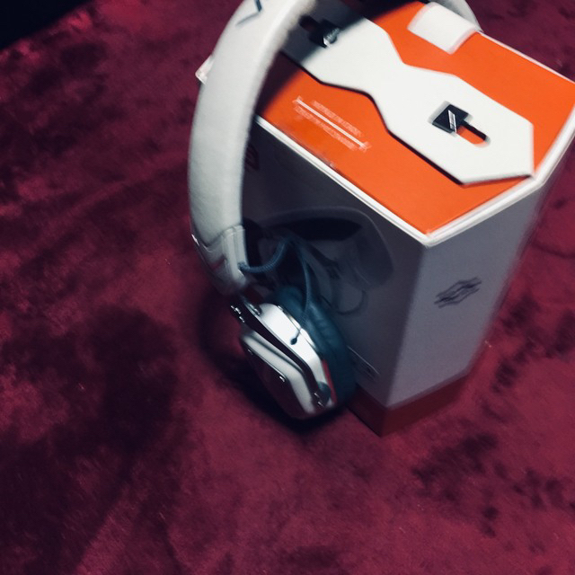 vmoda】もはや最強最高峰☆‼️ヘッドホン ヘッドフォン 音楽 白 | portal.saobeneditodoriopreto.ma.gov.br